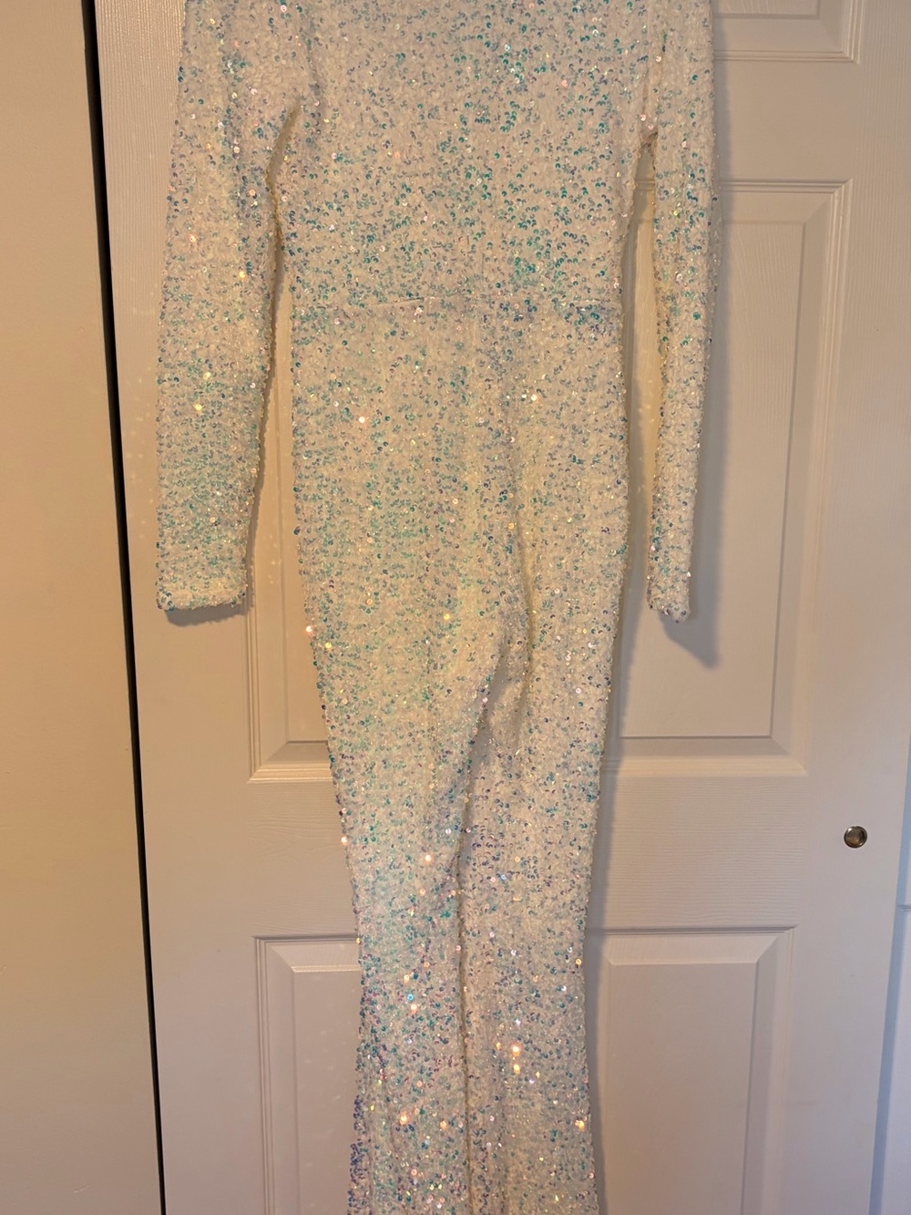 NWOT Show Me Your Mumu Martina Sequin Jumpsuit White Size Medium - Picture 5 of 8